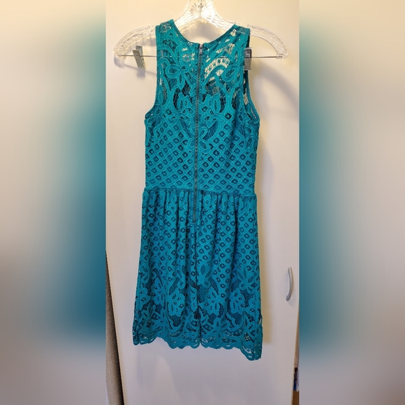 Springtime Dress - Picture 2 of 3